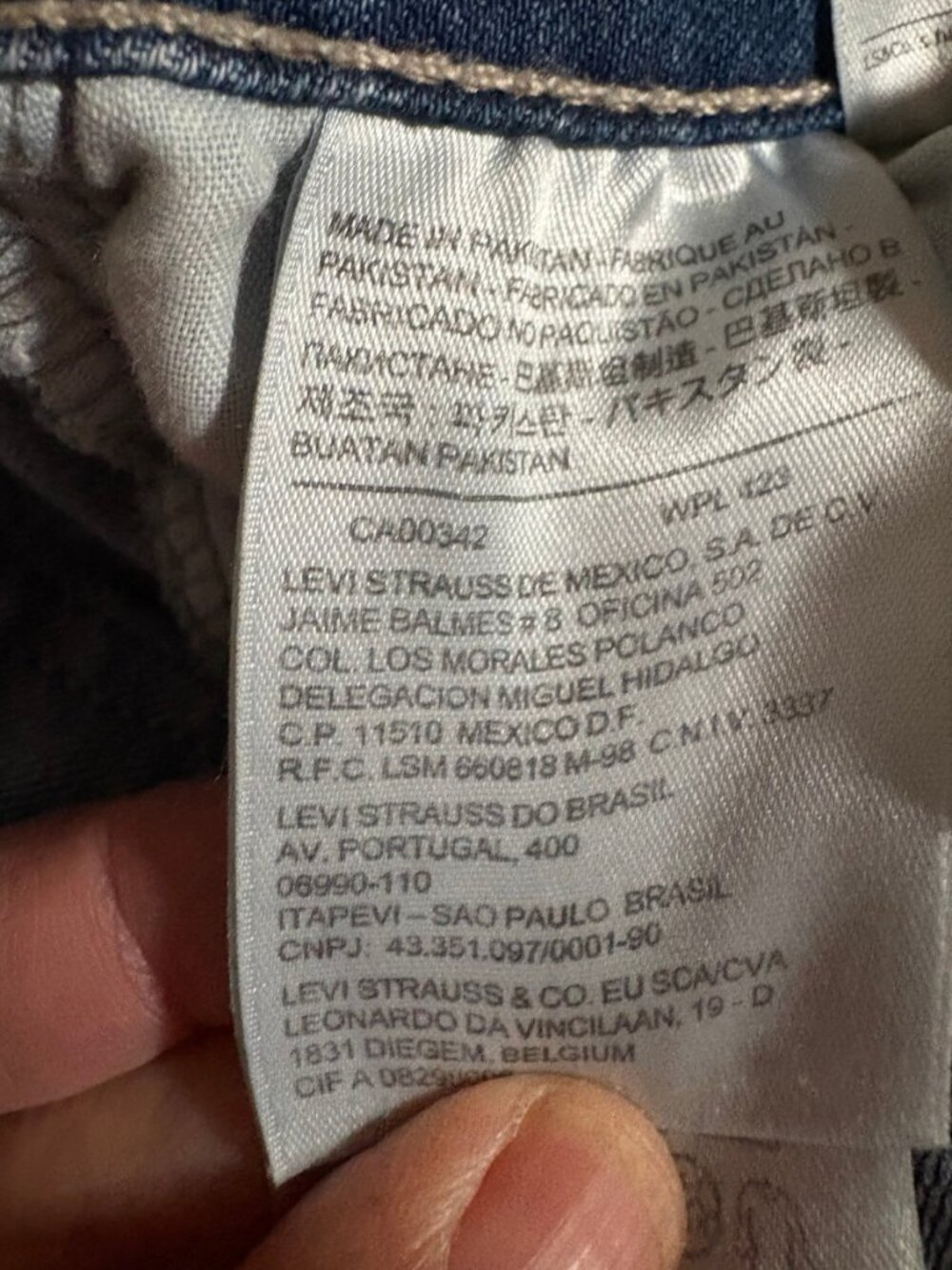 Levi’s 29x30 Legging Jeans Women Skinny Stretch Light Wash Denim Faded Casual - Picture 8 of 8